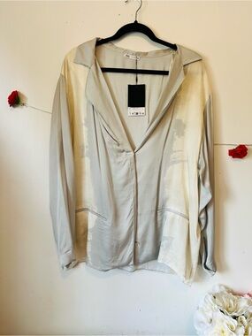 ZARA Two-Tone Light Gray and Cream Botton Down Satin Shirt M